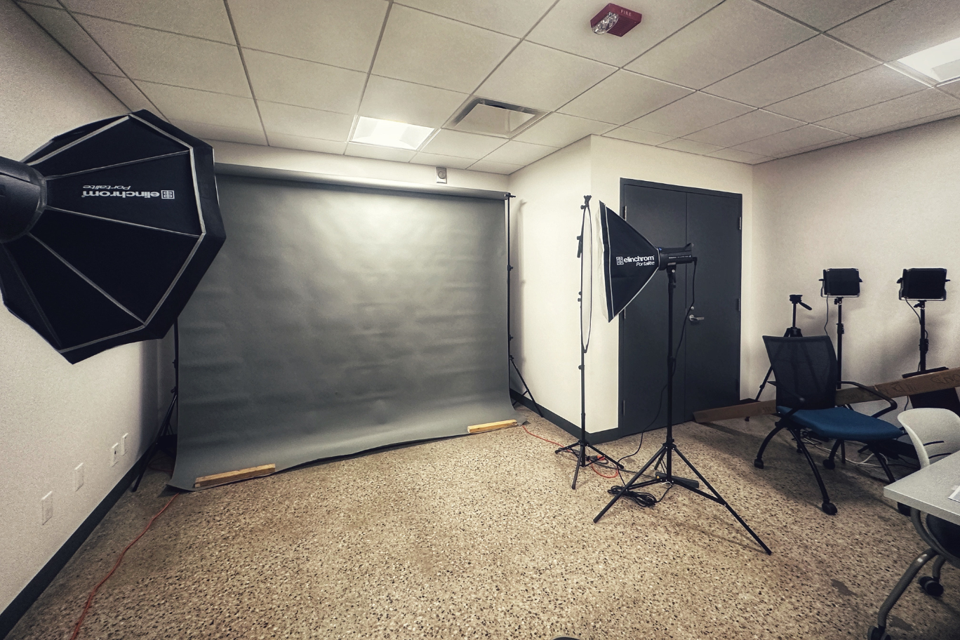 The DSC media studio with photo backdrop, lights, and tripods.